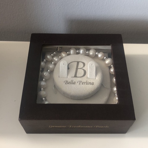 Bella Perlina Pearl Necklace - Picture 3 of 4